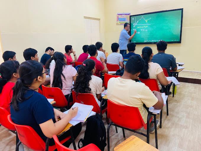 Best JEE Coaching in Ghaziabad: A Complete Guide for JEE Main & Advanced Preparation – vidyajyoti64
