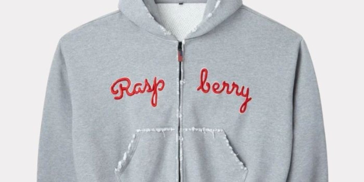 Raspberry Hills Hoodie: Easy Styling Ideas for a Trendy Everyday Look