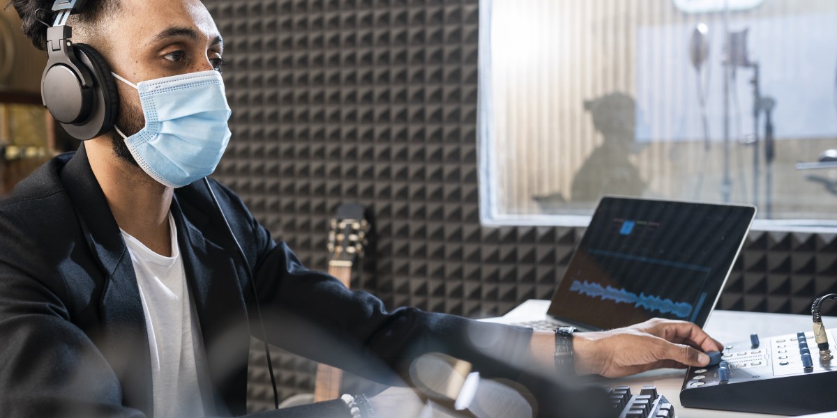 How Health Tech Podcasts Connect Healthcare Leaders With New Ideas