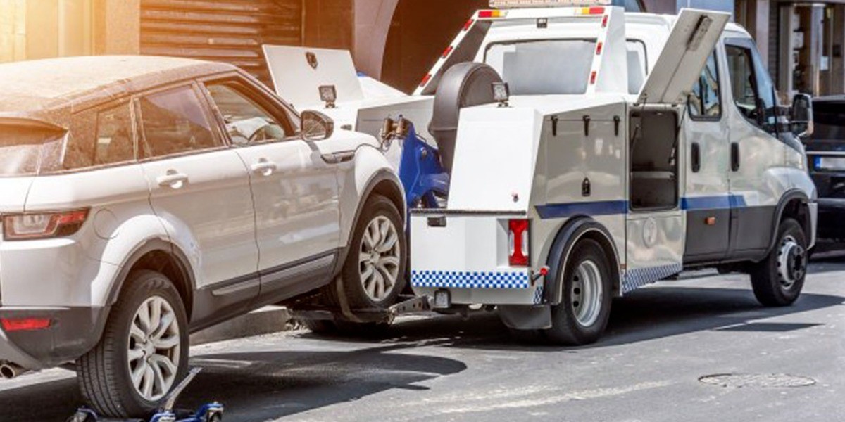 How Columbus Roadside Aid Professionals Help Drivers During Emergencies