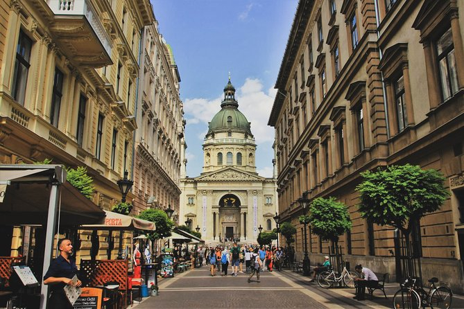 Best Streets to Explore in Budapest Jewish Quarter